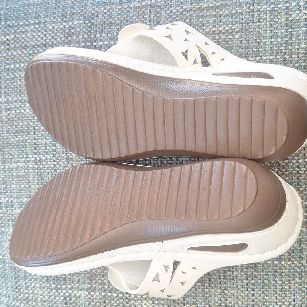 Elegant Cream Colored Women's Sandals, Easy Slip Ons
